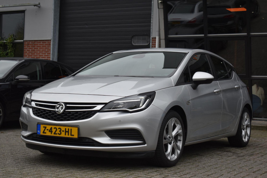 Opel Astra 1.6 CDTI Business+ Navi PDC Cruise Nieuwe APK