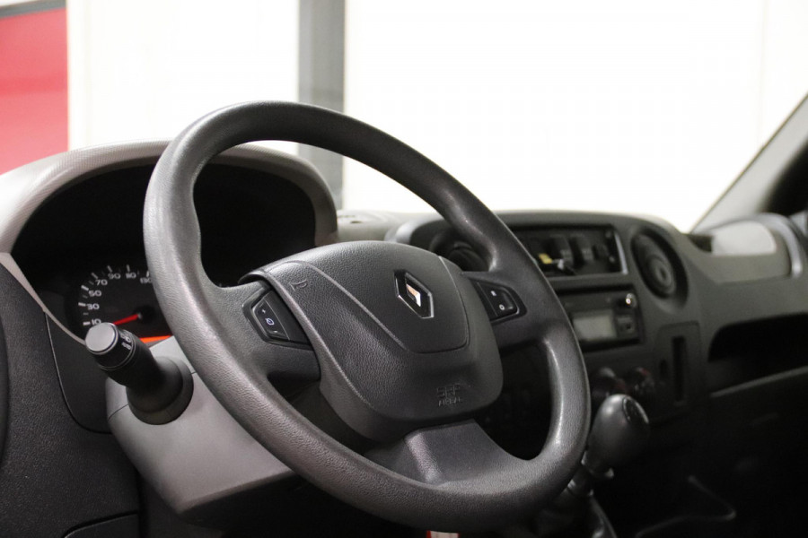 Renault Master 2.3 dCi 145PK LOWLINER MET TREKHAAK