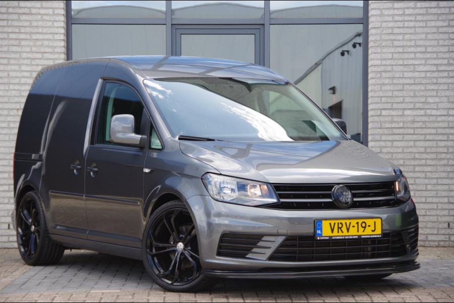 Volkswagen Caddy 2.0 TDI E6, 150PK, 2X SCHUIFDEUR, LEDER, HOOGGLANS GRILLE, APPLE CARPLAY, AIRCO, DAB, BLUETOOTH, TREKHAAK