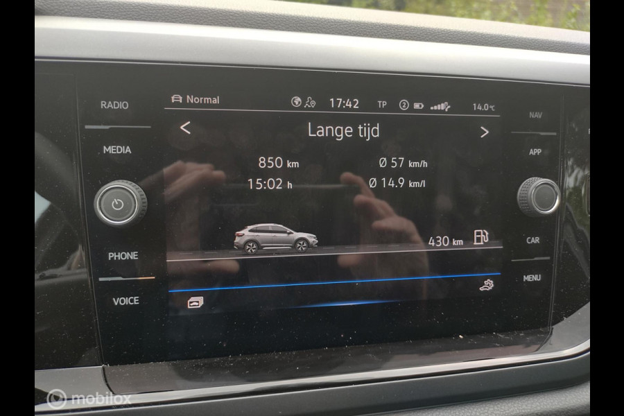 Volkswagen Taigo 1.5 TSI R-Line 150 pk IQ MATRIX LED CARPLAY NAVI 18''LMV CAMERA STOELVERW.