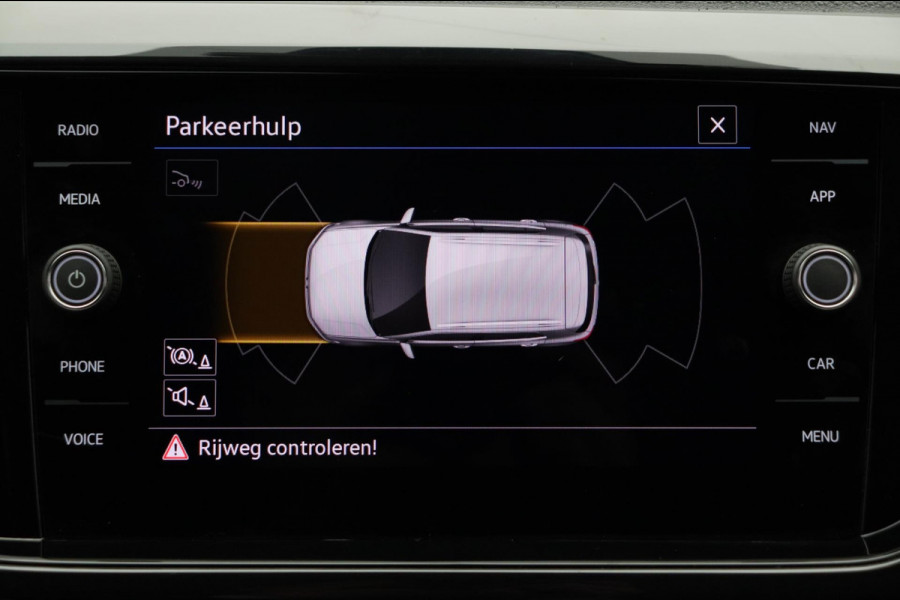 Volkswagen T-Cross 1.0 TSI Life Carplay Adaptive-cruise Camera Navigatie * Origineel Nederlands *