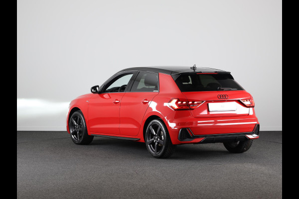 Audi A1 Sportback 35 TFSI S edition Optiekpakket zwart plus, parkeerhulp plus, automatische 2 zone airco