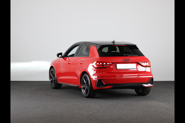 Audi A1 Sportback 35 TFSI S edition Optiekpakket zwart plus, parkeerhulp plus, automatische 2 zone airco