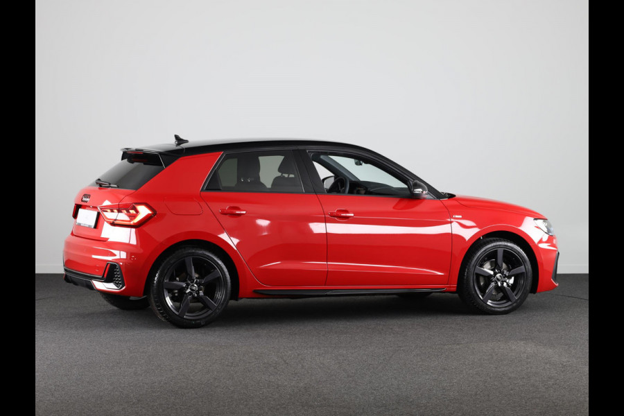 Audi A1 Sportback 35 TFSI S edition Optiekpakket zwart plus, parkeerhulp plus, automatische 2 zone airco