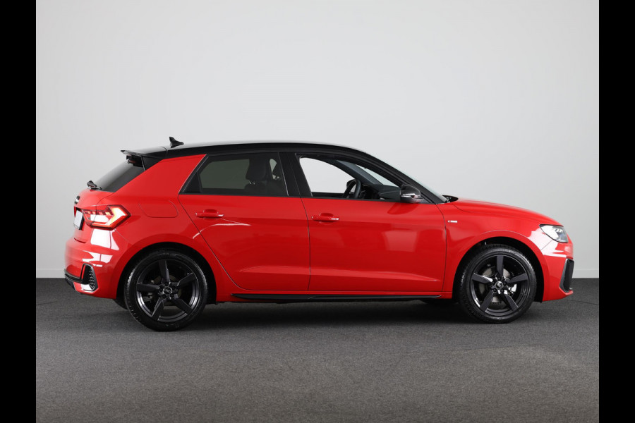 Audi A1 Sportback 35 TFSI S edition Optiekpakket zwart plus, parkeerhulp plus, automatische 2 zone airco