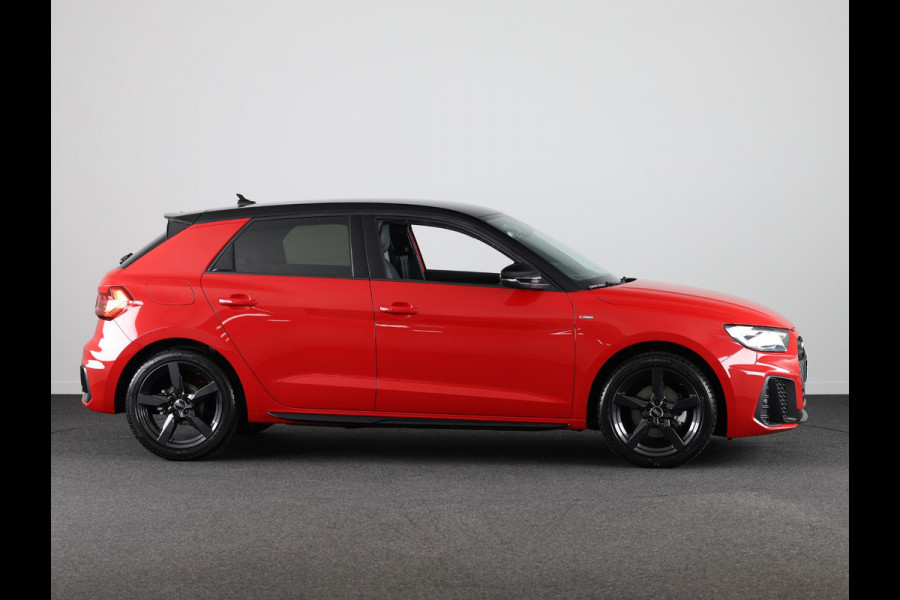 Audi A1 Sportback 35 TFSI S edition Optiekpakket zwart plus, parkeerhulp plus, automatische 2 zone airco