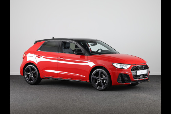 Audi A1 Sportback 35 TFSI S edition Optiekpakket zwart plus, parkeerhulp plus, automatische 2 zone airco