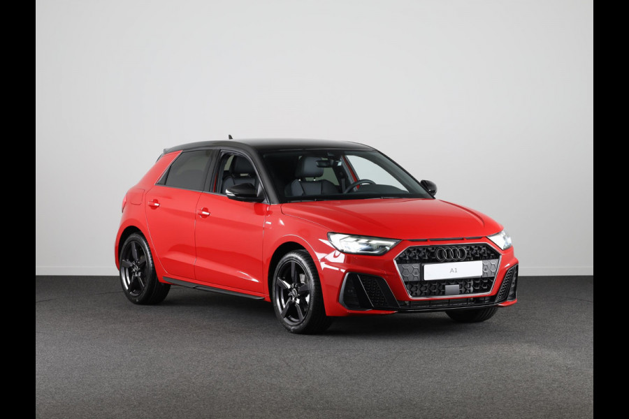 Audi A1 Sportback 35 TFSI S edition Optiekpakket zwart plus, parkeerhulp plus, automatische 2 zone airco