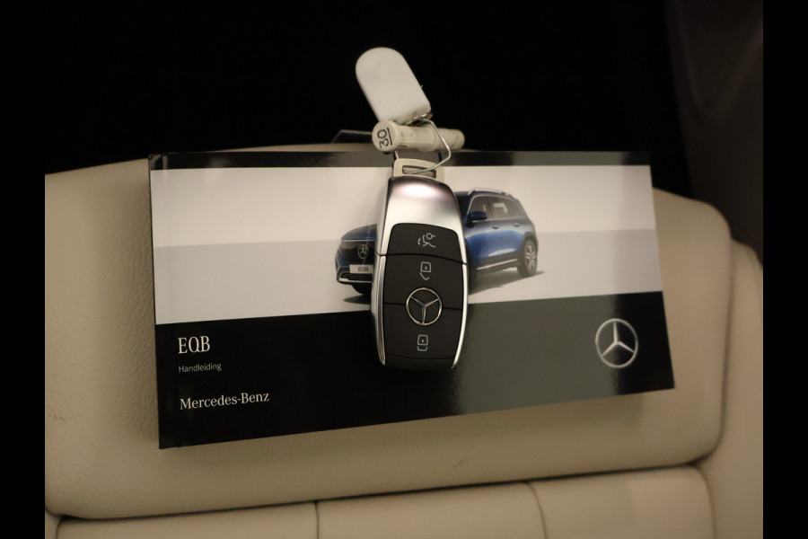 Mercedes-Benz EQB 250+ Luxury Line 71 kWh | Trekhaak | Rijassistentiepakket | Parkeerpakket met 360°-camera | KEYLESS-GO comfort pakket | Dodehoekassistent | EASY PACK achterklep | 	Extra USB-poorten | DISTRONIC PLUS |