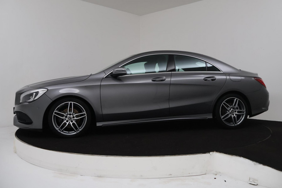 Mercedes-Benz CLA-Klasse 180 AMG Automaat (NAVIGATIE, CAMERA, PDC, STOELVERWARMING, CRUISE, NL-AUTO, GOED ONDERHOUDEN)