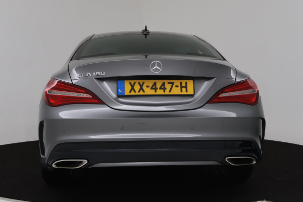 Mercedes-Benz CLA-Klasse 180 AMG Automaat (NAVIGATIE, CAMERA, PDC, STOELVERWARMING, CRUISE, NL-AUTO, GOED ONDERHOUDEN)