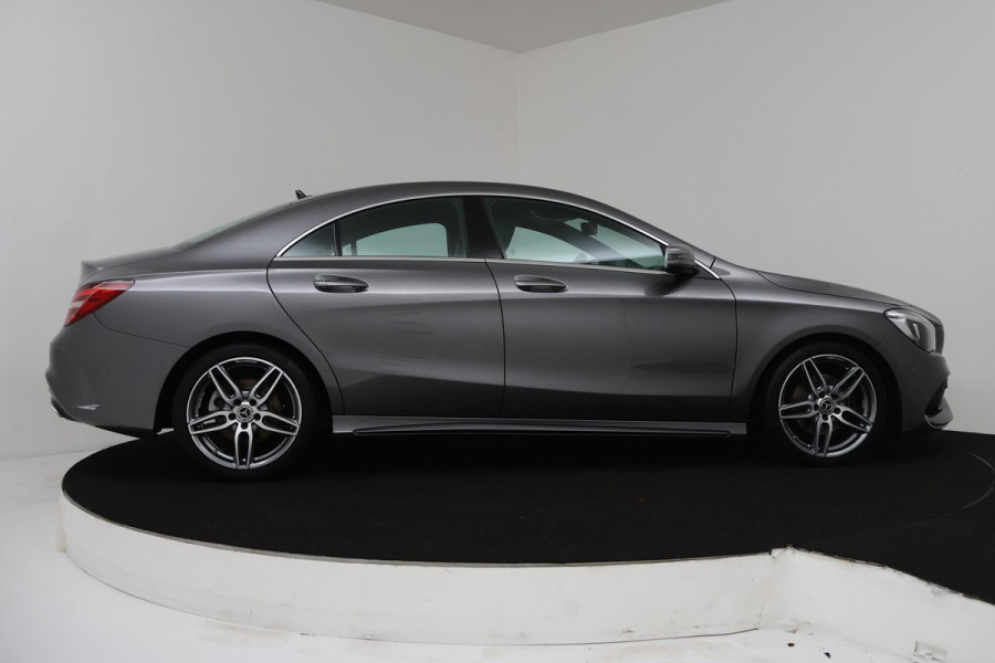 Mercedes-Benz CLA-Klasse 180 AMG Automaat (NAVIGATIE, CAMERA, PDC, STOELVERWARMING, CRUISE, NL-AUTO, GOED ONDERHOUDEN)