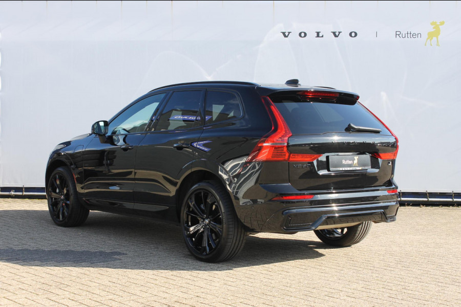 Volvo XC60 T6 350PK automaat AWD Plus Black Edition Panoramisch schuif-kanteldak / 21" lichtmetalen velgen / Google Infotainment / Getinte ramen van de B-stijl / 360 graden parkeercamera