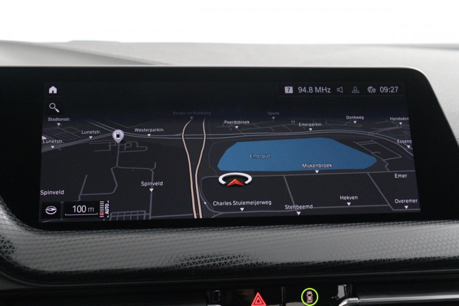 BMW 1-serie 118i Executive Edition Automaat (NAVIGATIE, CARPLAY, PARKEERSENSOREN, LED, 1e EIGENAAR, DEALER ONDERHOUDEN)