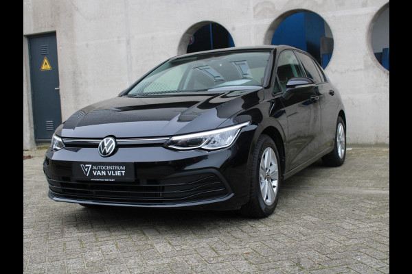 Volkswagen Golf 1.5 TSI Life | NAVIGATIE | PARKEERHULP |