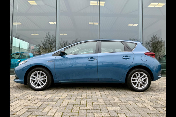 Toyota Auris 1.8 Hybrid automaat Active, Trekhaak, Camera, Bluetooth