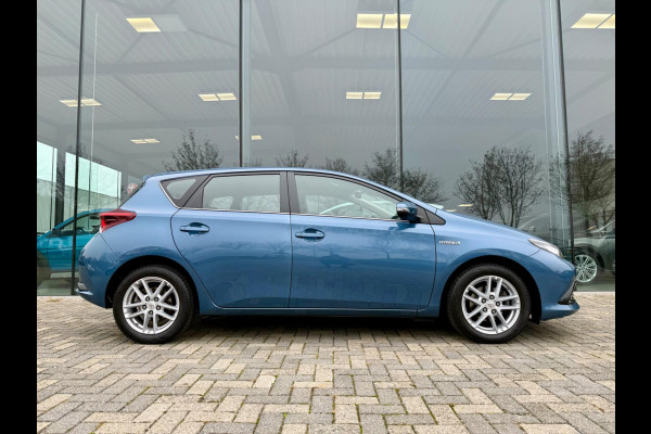 Toyota Auris 1.8 Hybrid automaat Active, Trekhaak, Camera, Bluetooth