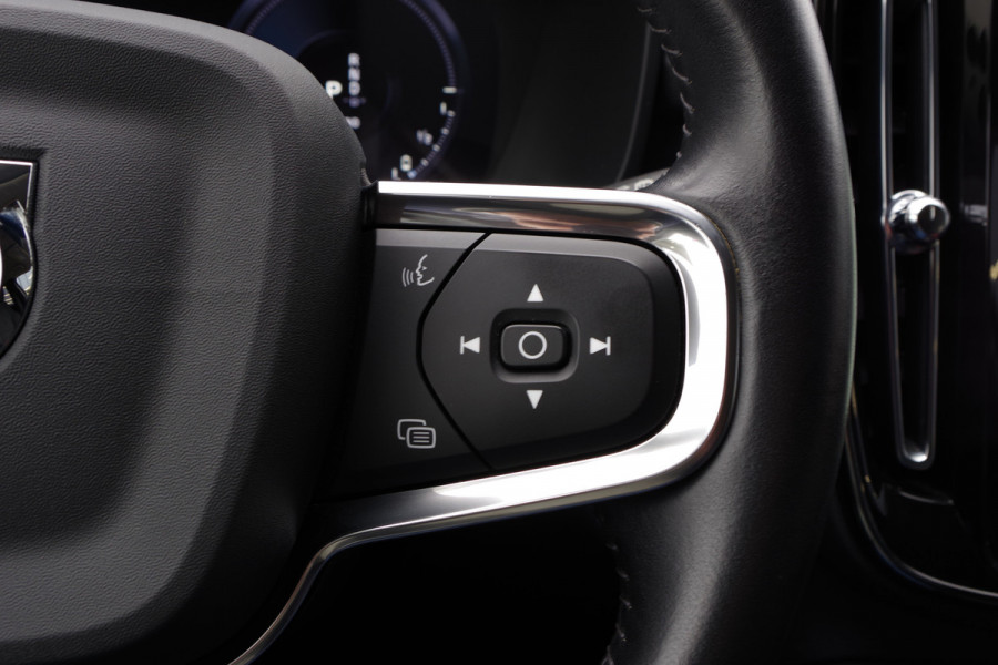 Volvo XC40 1.5 T5 262 PK Recharge Inscription Plug-In Hybride, Camera, Apple-Carplay, LED