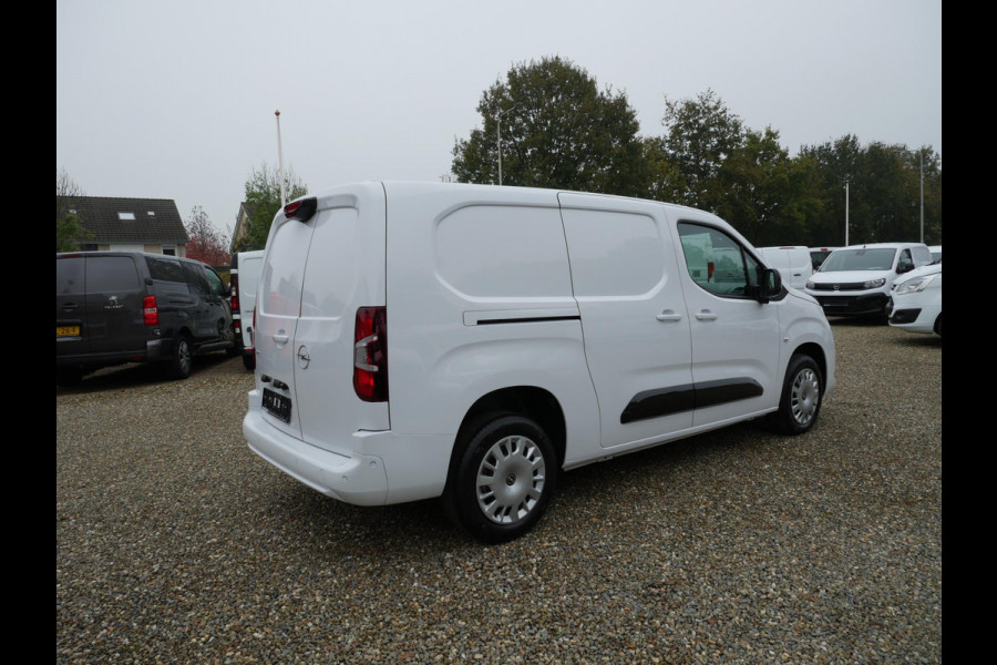 Opel Combo 1.5 BlueHDi 130PK, L2, Automaat, Airco, Nieuw