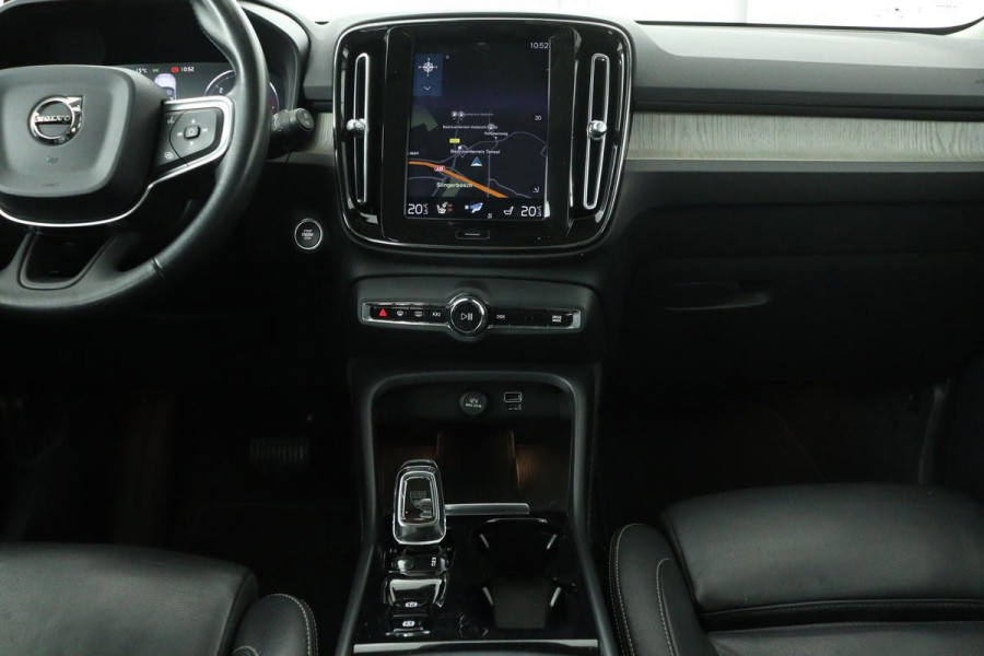 Volvo XC40 2.0 D3 Inscription | Leder | Trekhaak | Stoel & stuurverwarming | Adaptive cruise | Camera | Full LED | Carplay | Navigatie