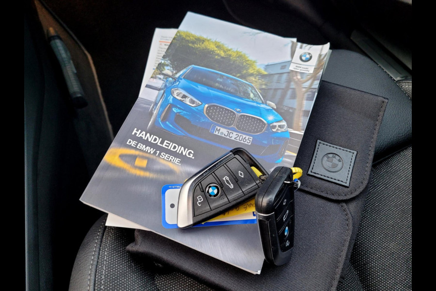 BMW 1-serie 118i Sport Line, Carplay, Virtual Cockpit, DAB (1e eig. NL-auto met NAP)