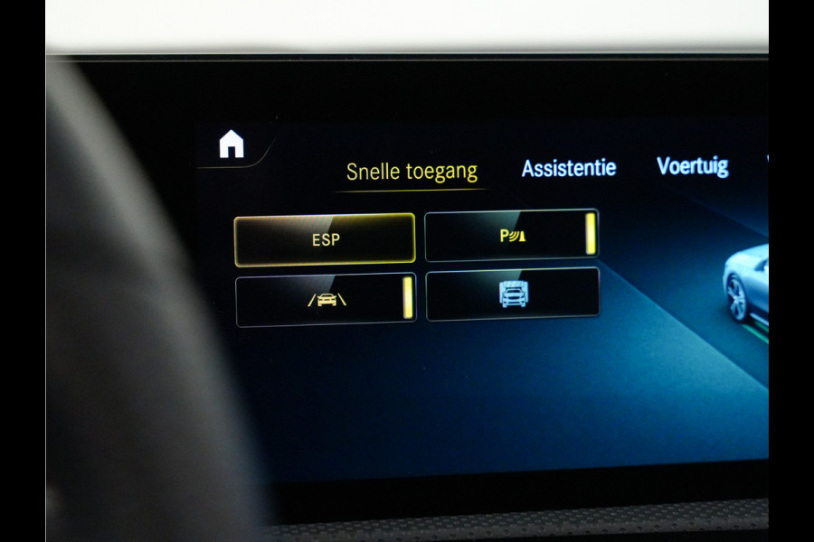 Mercedes-Benz A-Klasse Business Solution AMG (panodak,leer,sfeerverlichting,memory)