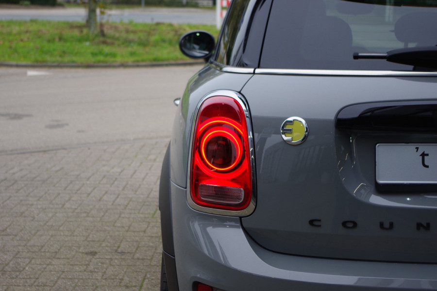 MINI Countryman 2.0 Cooper S E ALL4 220 PK Chili, LED, Leder, Camera, Carplay, Stoelverwarming