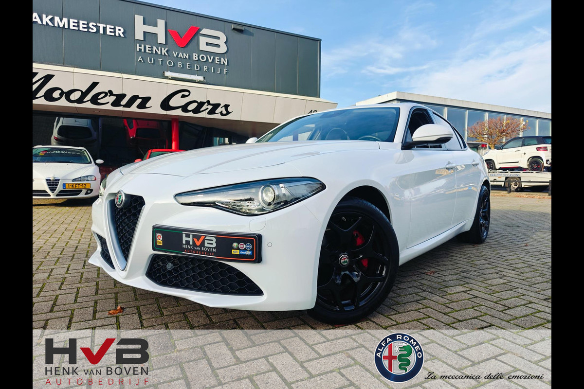 Alfa Romeo Giulia 2.0T Super