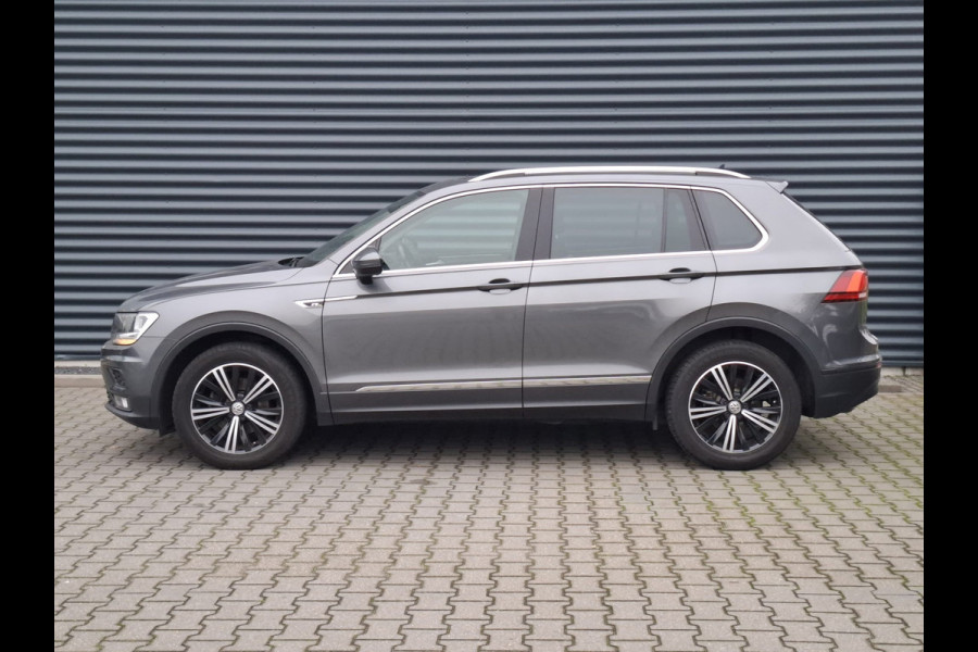 Volkswagen Tiguan 1.4 TSI ACT Business R Automaat | Panodak | Adaptive Cruise | Navigatie | L.M. 18" | Climate Control | Cruise Control | Stoelverwarming |