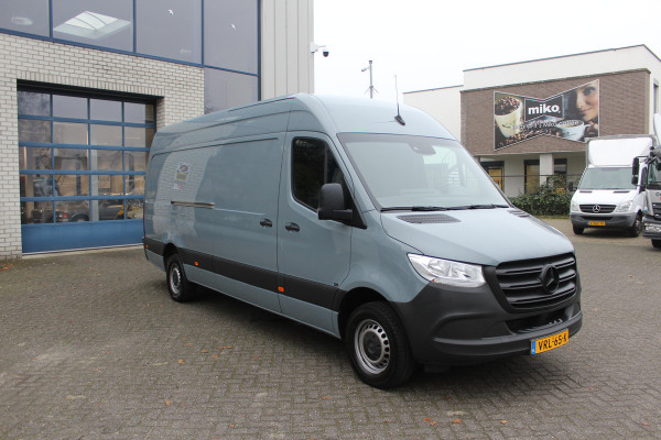 Mercedes-Benz Sprinter 317 CDI L3H2 3500 kg trekhaak, MBUX met navigatie en camera, Geveerde stoel