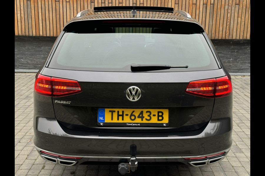 Volkswagen Passat Variant 1.4 TSI R-line Automaat | Panoramadak | Lederen bekleding | LED verlichting | Trekhaak | Stoelverwarming | Parkeersensor