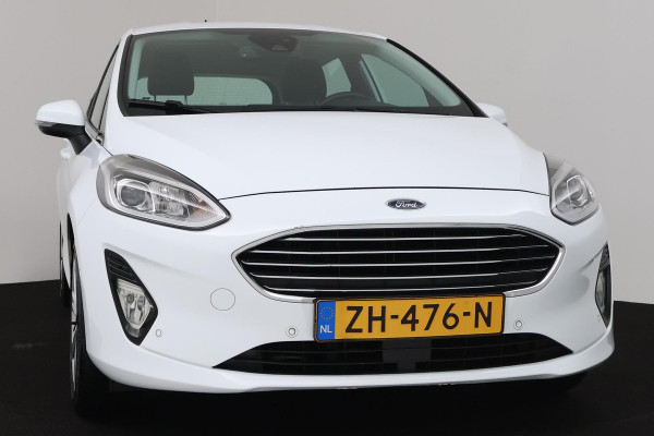 Ford Fiesta 1.0 EcoBoost Titanium (CAMERA, NAVIGATIE, ADAPTIVE CRUISE, CLIMATE, PARKEERSENSOREN, NL-AUTO, GOED ONDERHOUDEN)