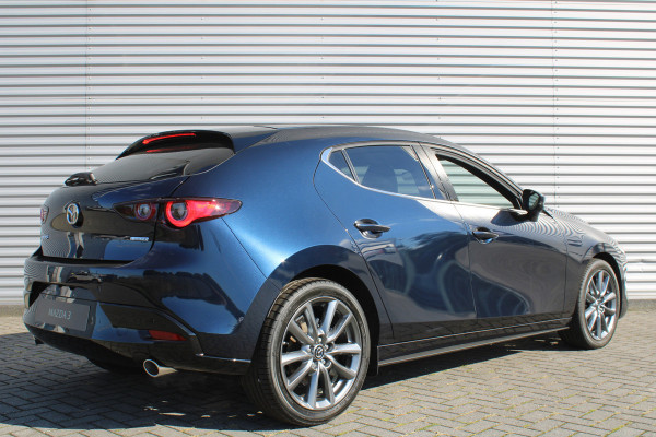 Mazda 3 2.0 e-SkyActiv-G 122PK 6MT Exclusive-line | Black Comfort Pack | Driver Assistance & Sound Pack | Design Pack | Hoge Korting | Uit voorraad leverbaar | Private Lease vanaf €469,- per maand |