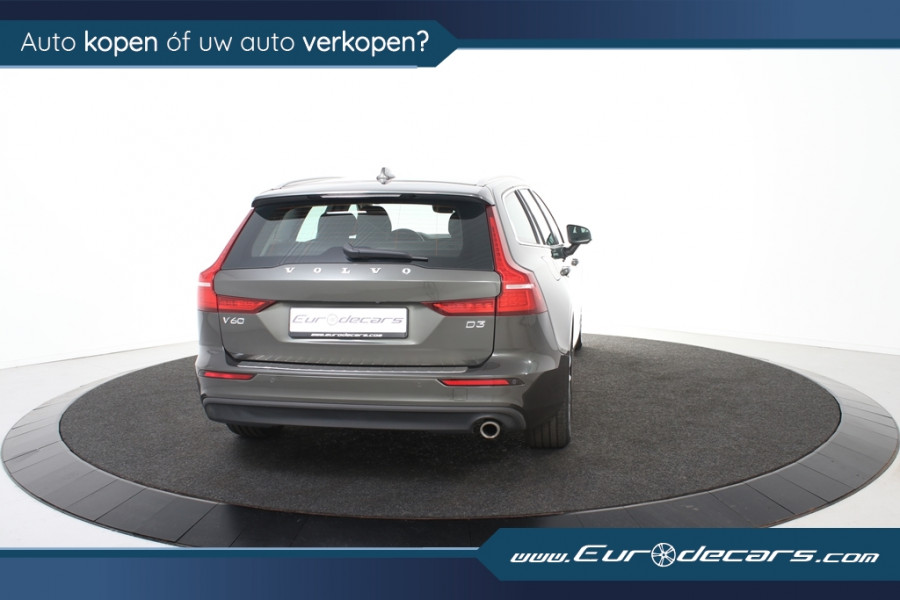 Volvo V60 2.0 D3 Momentum *1e eigenaar*Navigatie*Stoelverwarming*Trekhaak*Carplay