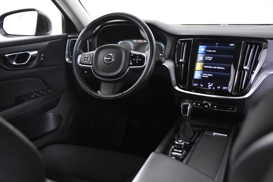 Volvo V60 2.0 D3 Momentum *1e eigenaar*Navigatie*Stoelverwarming*Trekhaak*Carplay