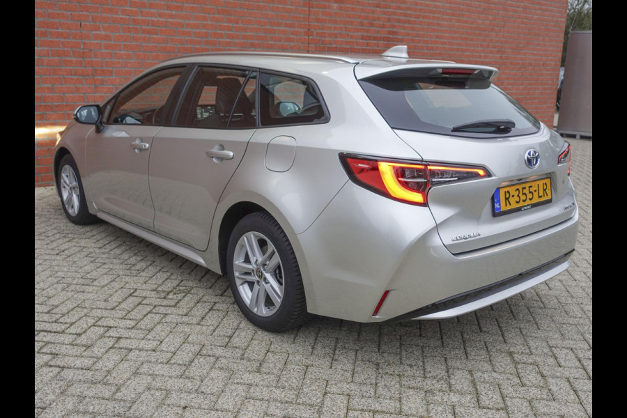 Toyota Corolla Touring Sports 1.8 Hybrid Active Automaat | Navigatie | Android Auto /Apple Carplay | Airco | Cruise Control | Camera | Keyless