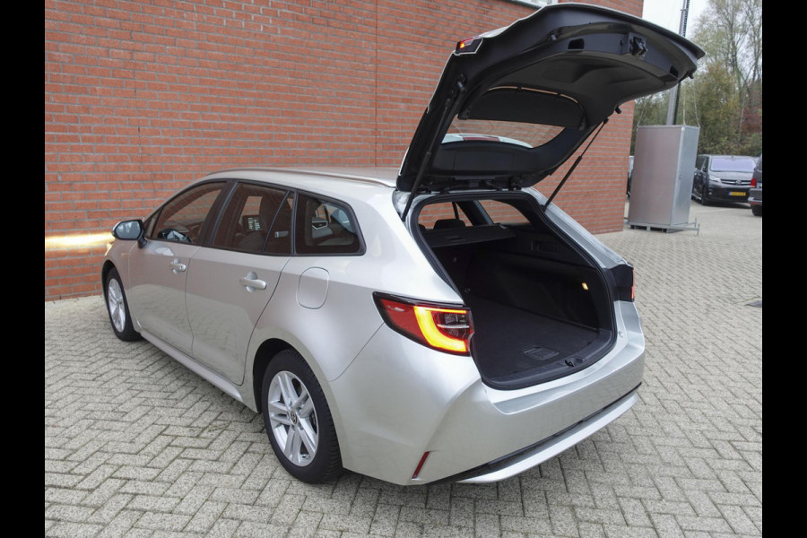 Toyota Corolla Touring Sports 1.8 Hybrid Active Automaat | Navigatie | Android Auto /Apple Carplay | Airco | Cruise Control | Camera | Keyless