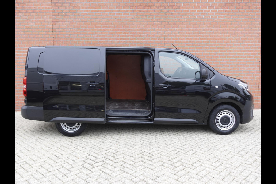 Toyota ProAce 122pk Automaat Navigator Long L3 Navi Trekhaak Airco Cruise