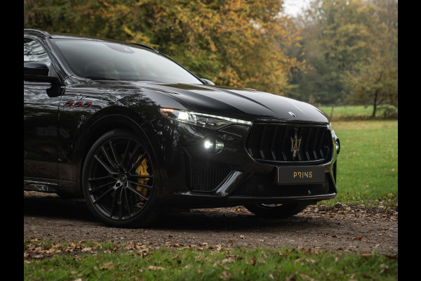 Maserati Levante 3.8 V8 Trofeo 580pk | Luchtvering | Veel carbon | Bowers & Wilkins | Panoramadak