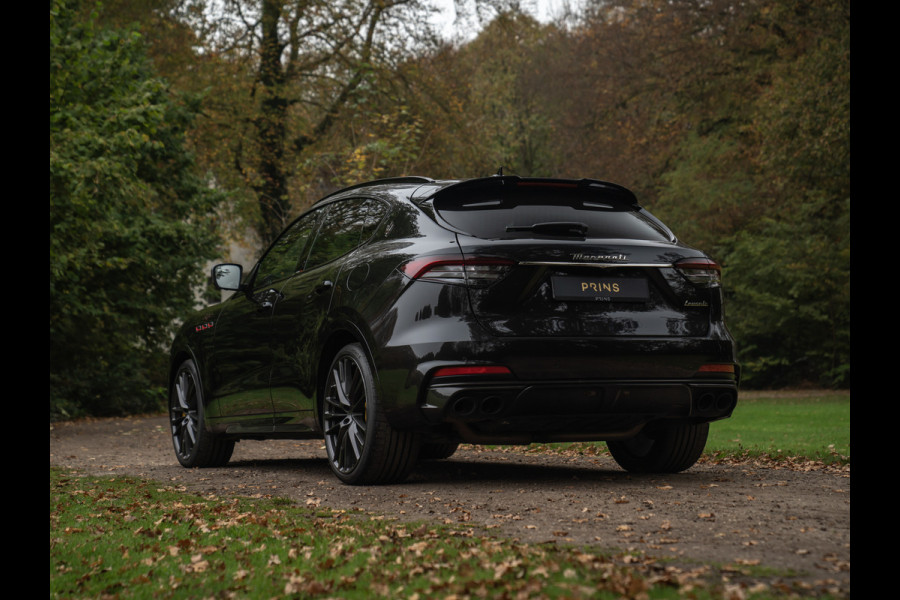 Maserati Levante 3.8 V8 Trofeo 580pk | Luchtvering | Veel carbon | Bowers & Wilkins | Panoramadak