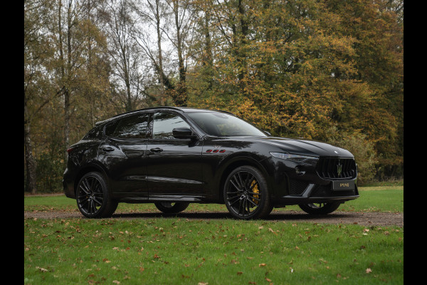 Maserati Levante 3.8 V8 Trofeo 580pk | Luchtvering | Veel carbon | Bowers & Wilkins | Panoramadak