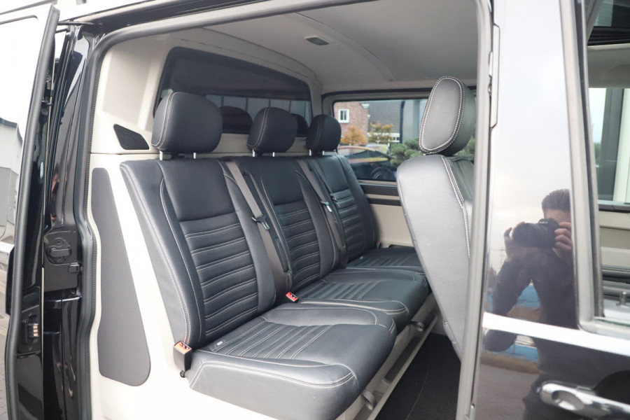 Volkswagen Transporter 2.0 TDI L2H1 DC Highline DSG 204PK | Leder | Schuifdak | ACC | 2xSchuifdeur | Camera | 2019.