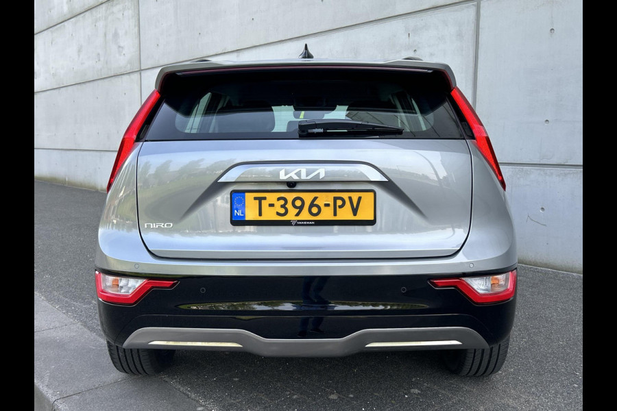 Kia Niro EV DynamicLine 64.8 kWh Automaat | Camera | Navi | H-Leder | Apple Carplay/Android Auto | Key-Less | Clima | 17" Velgen | PDC | Cruise | LED |