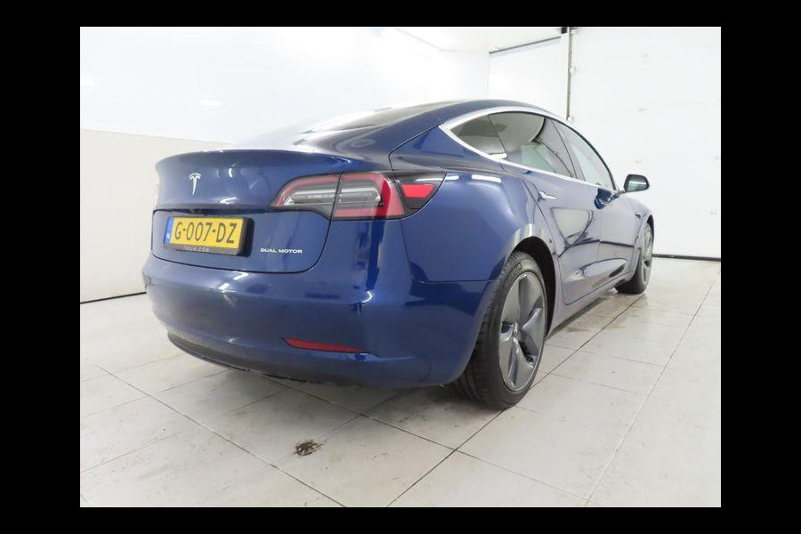 Tesla Model 3 Long Range AWD 75 kWh 346 pk | Leder | Panorama dak | Camera | PDC VA | Navigatie | Stoelverwarming |LED 18"LM Velgen