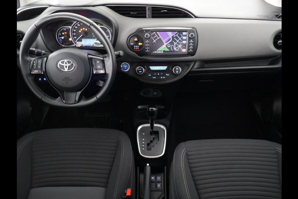 Toyota Yaris 1.5 Hybrid Aspiration GRMN-Pack | Navigatie | Climate control | Dakspoiler | Privacy Glass |