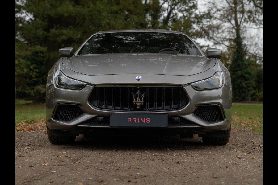 Maserati Ghibli Trofeo V8 580pk | Pano-dak | Veel carbon! | Stoelventilatie | Bowers & Wilkins | 360 cam