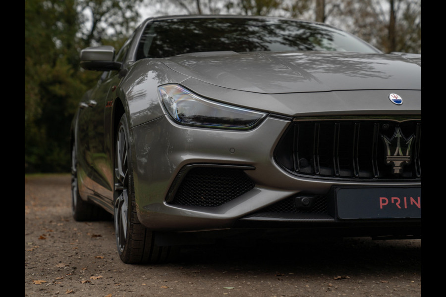 Maserati Ghibli Trofeo V8 580pk | Pano-dak | Veel carbon! | Stoelventilatie | Bowers & Wilkins | 360 cam