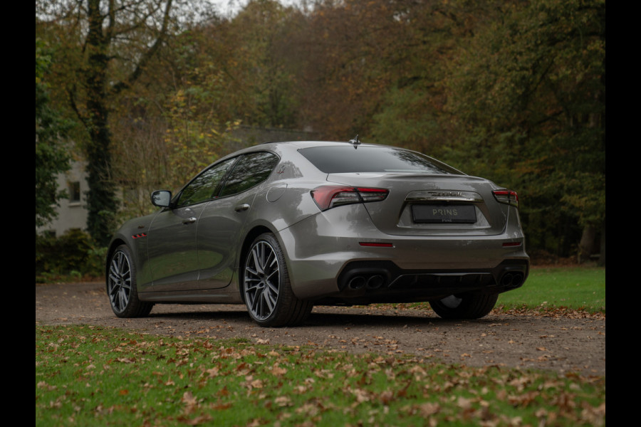 Maserati Ghibli Trofeo V8 580pk | Pano-dak | Veel carbon! | Stoelventilatie | Bowers & Wilkins | 360 cam