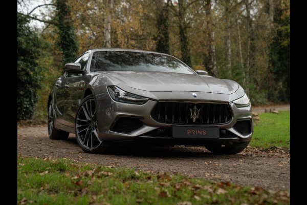 Maserati Ghibli Trofeo V8 580pk | Pano-dak | Veel carbon! | Stoelventilatie | Bowers & Wilkins | 360 cam