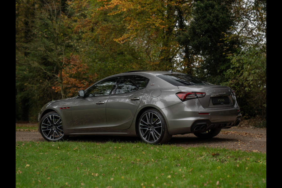 Maserati Ghibli Trofeo V8 580pk | Pano-dak | Veel carbon! | Stoelventilatie | Bowers & Wilkins | 360 cam